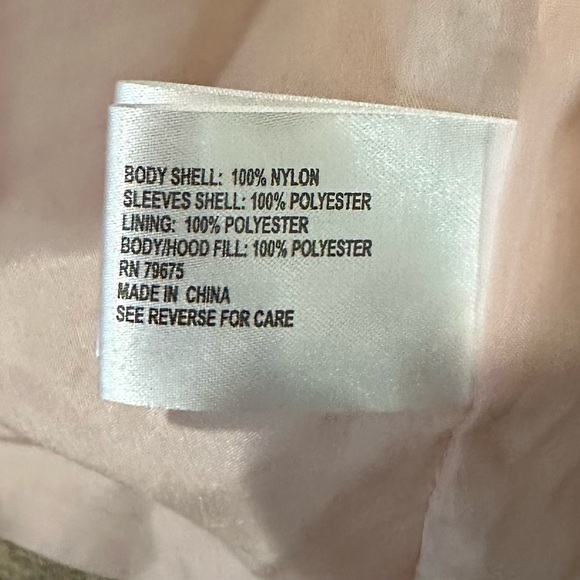 MICHEAL Micheal Kors puffer jacket with hood size 10/12 - Picture 10 of 10